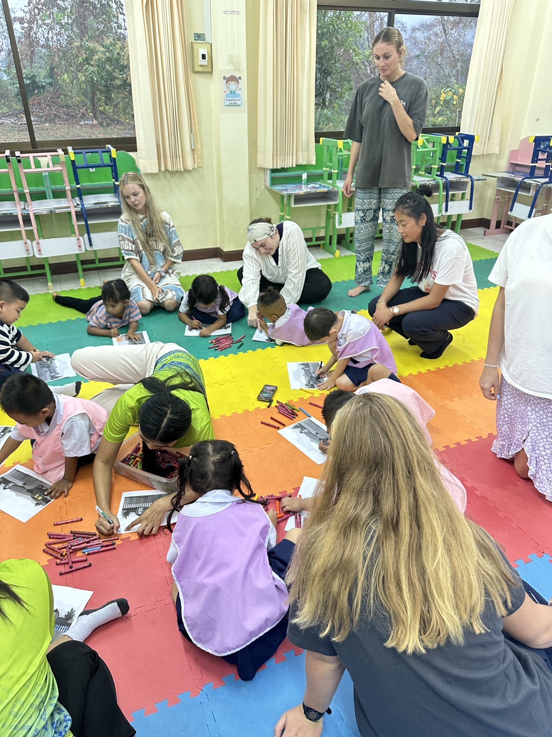 【タイ-チェンマイ】チャイルドケアプログラム業務内容画像